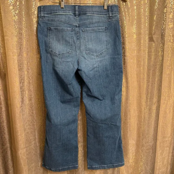 Spanx Cropped Kick Flare Pull On Jeans Size XL Vintage Indigo NWT - Image 2