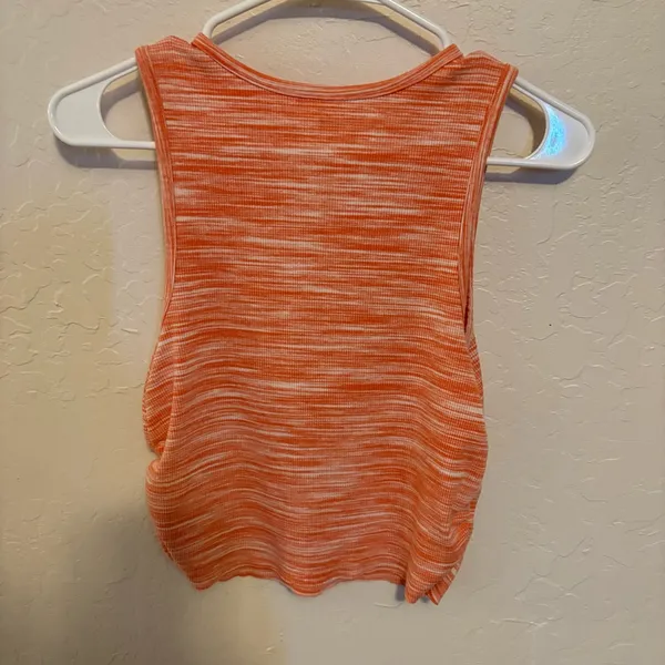 Aerie ribbed tank top with ruching Preloved excellent condition. Size Large. - Image 2