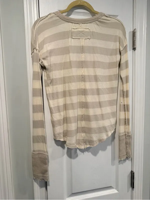 NWOT Free People We The Free Size M Tan Cream Striped Thermal Knit V Neck Top - Image 8