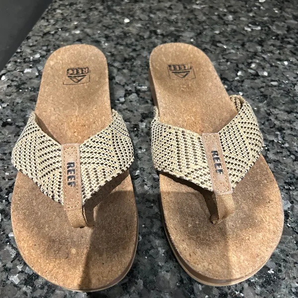 Reef Women's Beige and Brown Sandals - Image 3