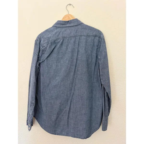 Tommy Bahama Button Down Shirt Women M Blue Denim Chambray Long Sleeve Excellent - Image 6