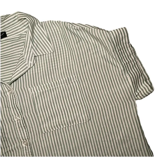 Women's Casual Light Green & White Striped Button Down Summer, Vacation.‎ LG - Image 4