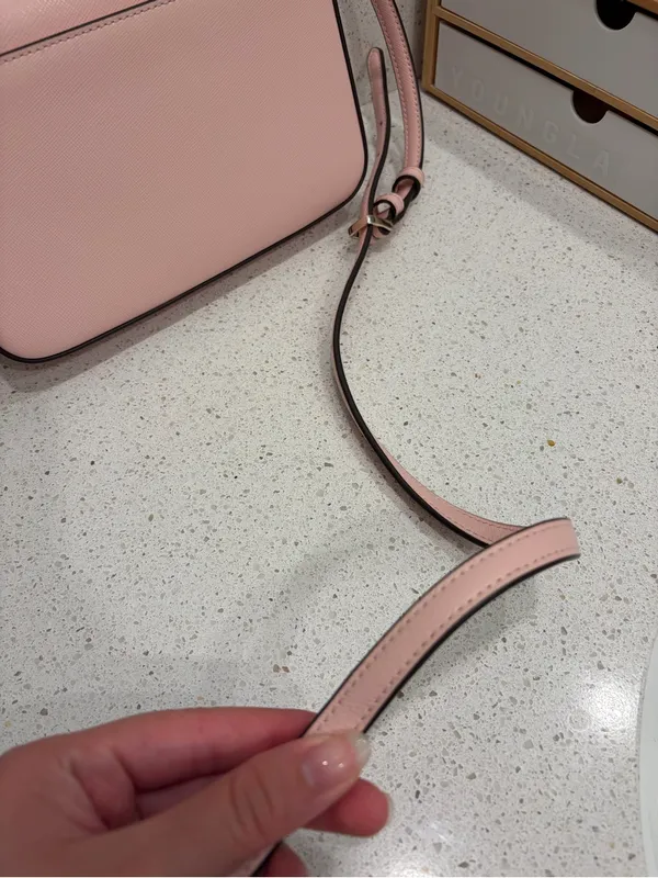 Kate Spade New York Sadie Leather Crossbody Purse in Light Pink EUC - Image 4