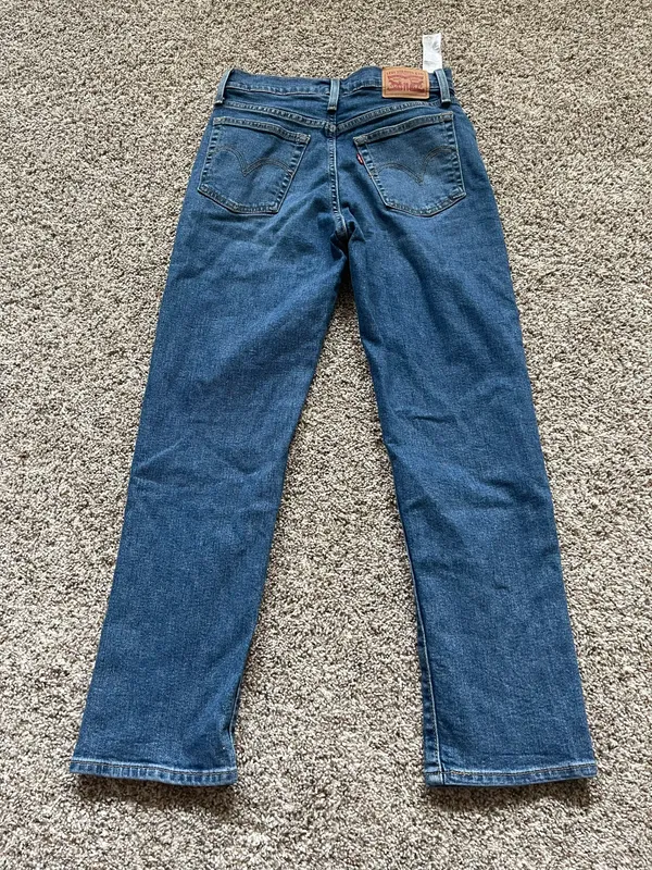 Levi’s Wedgie Straight Jeans - Image 2