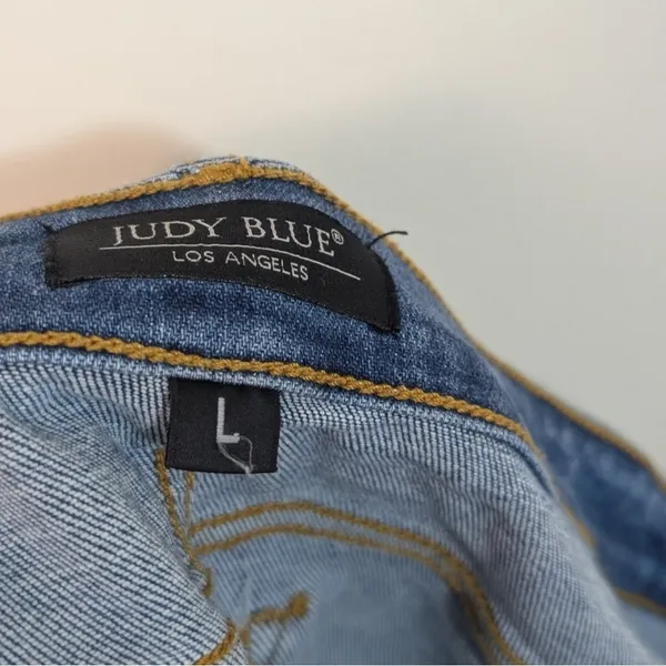 Judy Blue - Paint Spatter Distressed Jean Shorts - Light Blue - Image 5