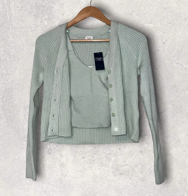 Abercrombie Tank And Cardigan set - Image 2