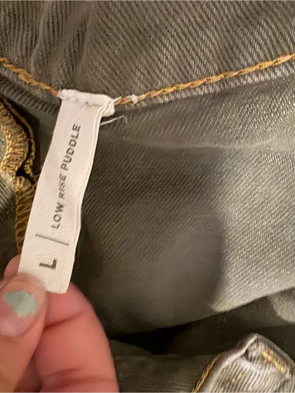 PacSun Women's Olive Cargo Jeans - Image 3