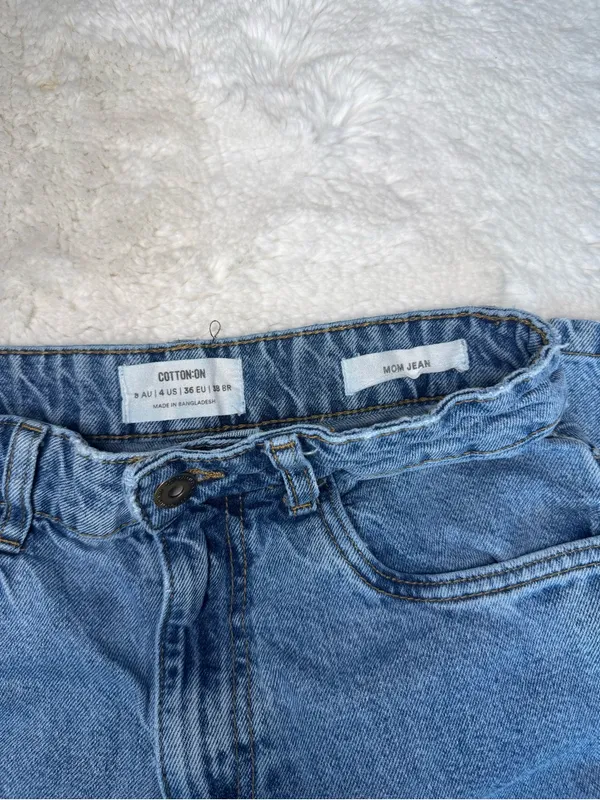 Cotton On Mom Jeans — Size 4 - Image 3