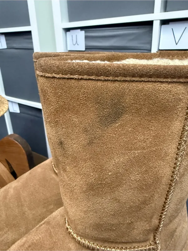 Bearpaw Emma Short Hickory Classic Chestnut Suede Boots - Image 3