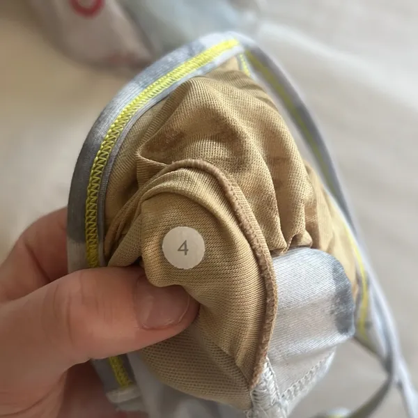 Lululemon bra! - Image 4