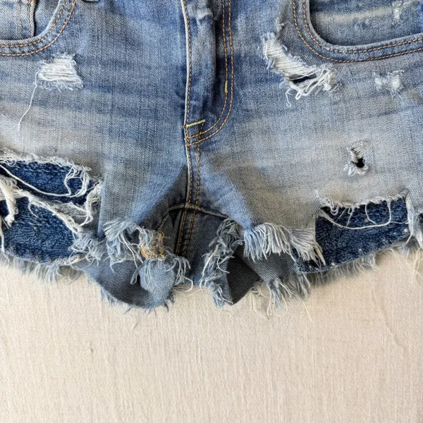 American Eagle Distressed Super Stretch Low Rise Shortie Denim Shorts Womens 2 - Image 8