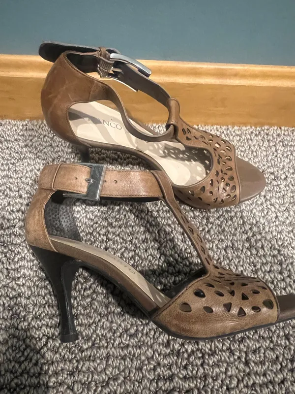 Franco Sarto Brown Leather T Strap Heels, Size 6 - Image 2