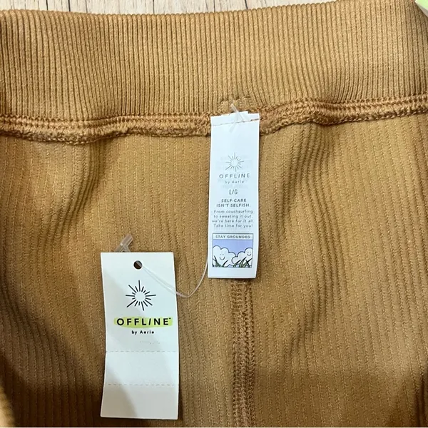 NWT Aerie 2- piece tan ribbed bootyshorts sports bra sz Medium Large shortie - Image 2