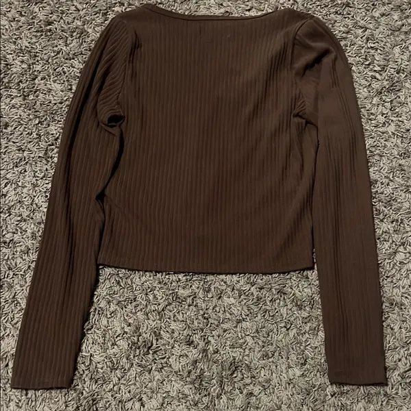 Hollister Brown Ribbed Crop Top - Image 4