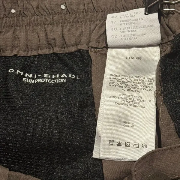 Columbia Pants Cargo Capri Utility Y2K Casual Athleisure Outdoor Minimalist 10 - Image 3