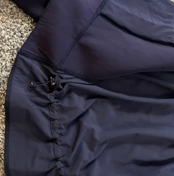 Lululemon Zip-Up Jacket - Image 4