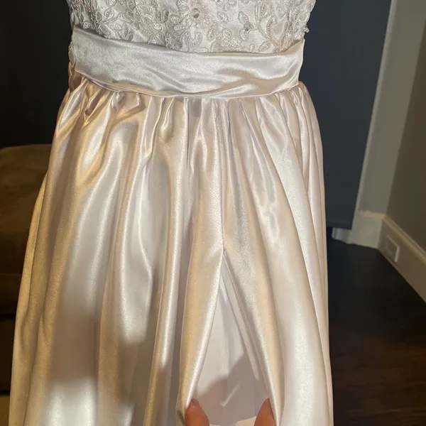 Women’s White Satin Full Length Prom Party Dress Corset Back Size 2 NWOT - Image 8