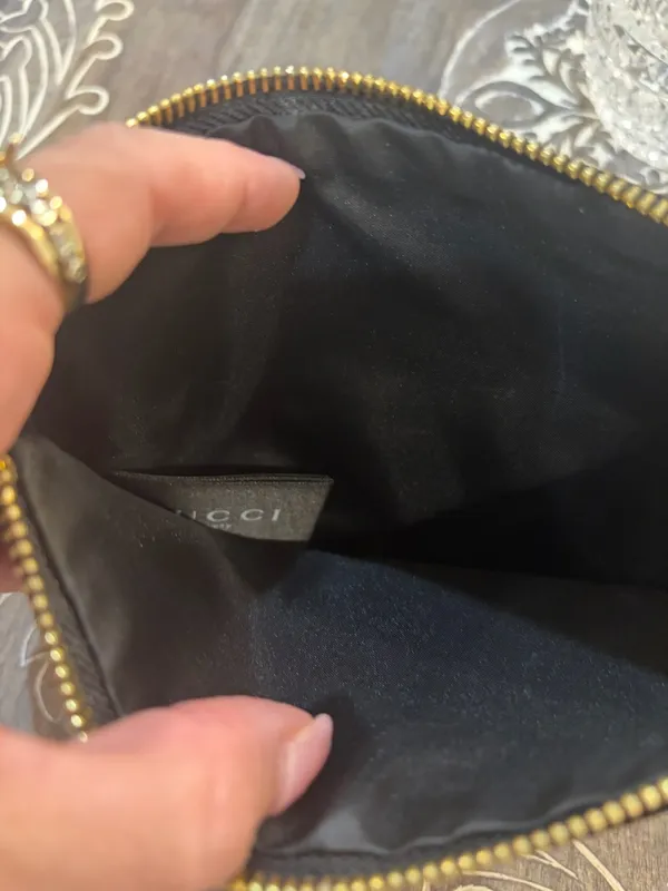 Gucci Beauty Velvet Perfumes Cosmetic Makeup Toiletry Bag Pouch Black EUC - Image 3