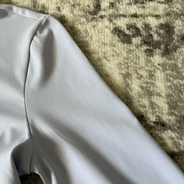 Vuori Studio Half Zip in Peri - Image 5