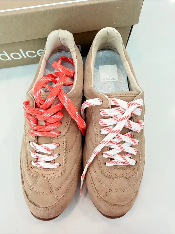 New Dolce Vita Laini Suede Sneakers Sz 7.5 Camel Shoes Low Profile Sleek - Image 2