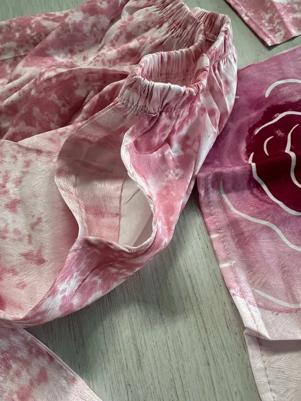 Print of the ombré florals pajamas set - Image 5