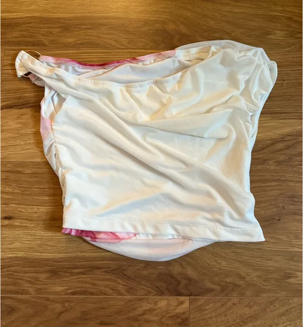 SheIn Floral going out top - Image 4