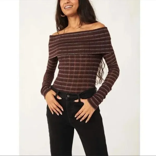 Free people brown snow bunny off the shoulder top M - Image 3