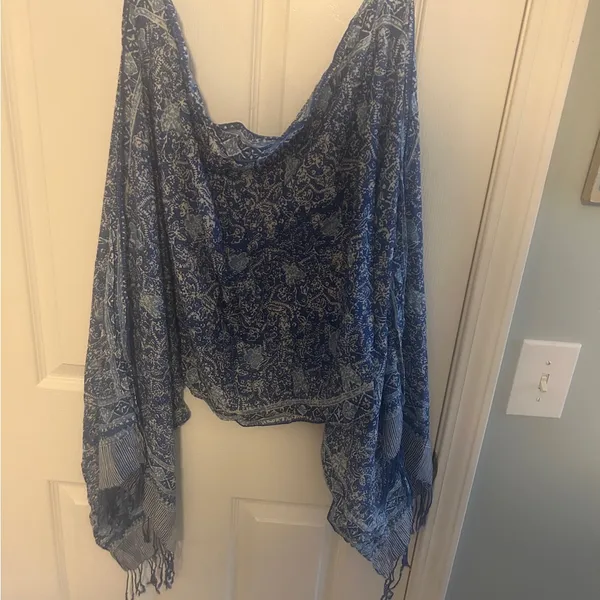 Blue Floral Scarf with Fringe - Image 4