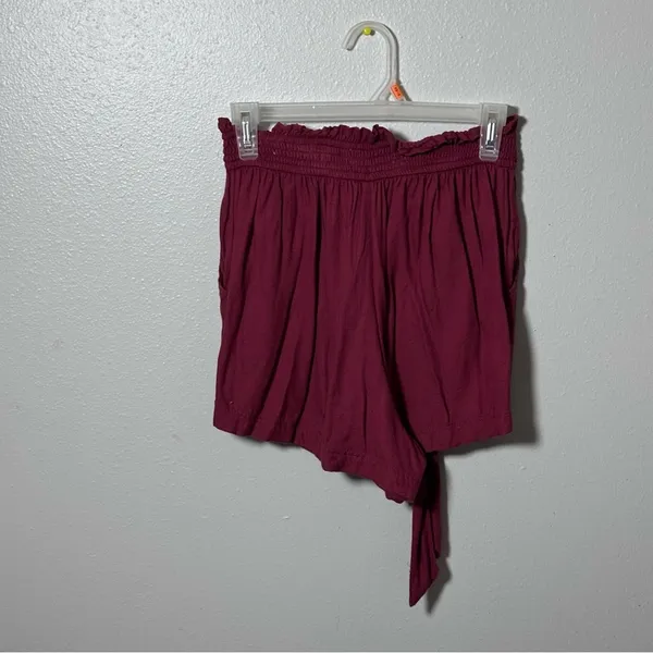 Hollister Women Red Elastic‎ Ultra High-rise Shorts Size Small. - Image 5