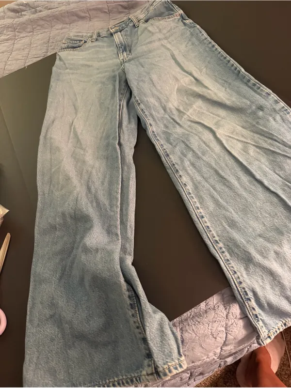 Levi’s Cinch Baggy Wide Leg jeans Women’s Size 29 - Image 2