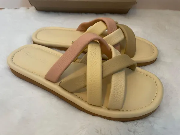 the leeandra slide leather sandal NWT - Image 2