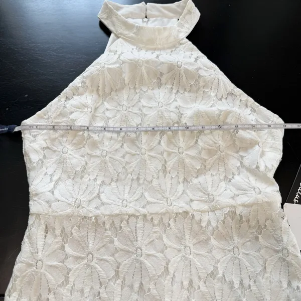 NWT Lulus Song of the Night‎ White Lace Trumpet Hem Halter Dress Size LARGE - Image 7