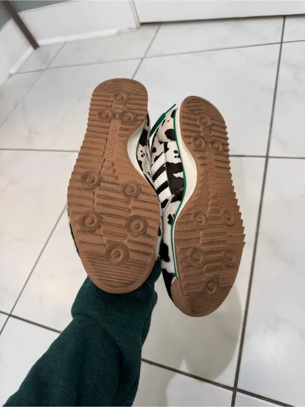 adidas Cow Print Sneakers w/ Green Laces - 7.5 - like new / pony hair (runs big) - Image 4