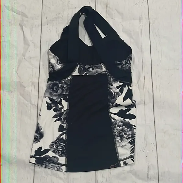 Lululemon black floral tank top - Image 4