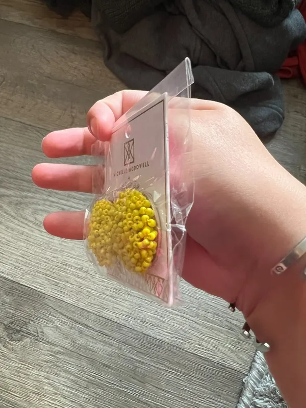 New Michelle Mcdowell yellow maghon earrings - Image 6