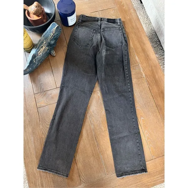 Abercrombie & Fitch NWT Grey The‎ 90s Straight Ultra High Rise Size 25 - Image 4