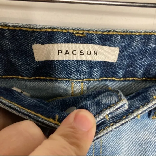 Pacsun two-toned 90’s boyfriend‎ Jeans size 29 - Image 6
