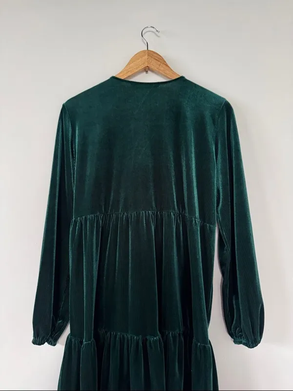 Zara Deep Emerald Velvet V-Neck Tiered Mini Dress EUC - Image 3