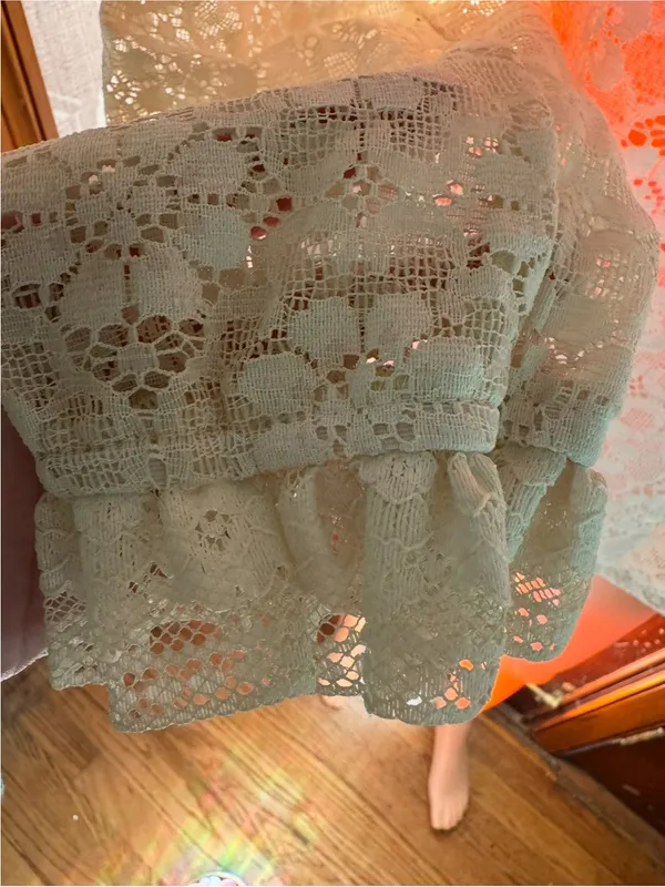 Vtg Y2K OG Eyelet S Lace Blouse Boho Cottagecore LS Ruffle Boutique Top - Image 7