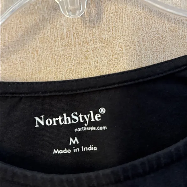 FINAL MARKDOWN Northstyle Classic Black Short Sleeve Top medium - Image 2