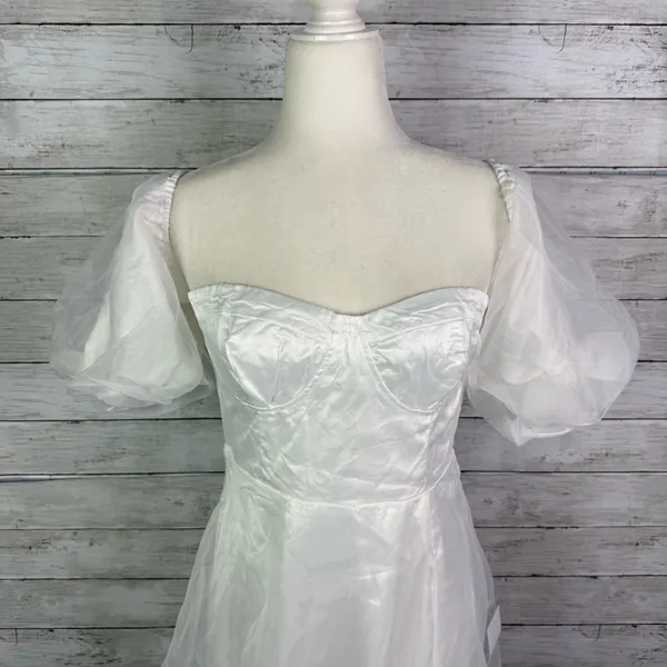 Lulus True Excellence White Bustier Off-The-Shoulder Gown Size Medium - Image 5