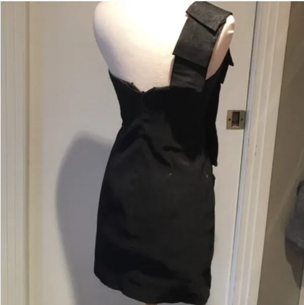 Jessica McClintock Black One-Shoulder Cocktail Dress with Stud Embellishment - Image 2