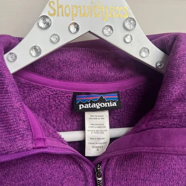 Patagonia women’s purple‎ pullover fleece size medium - Image 3