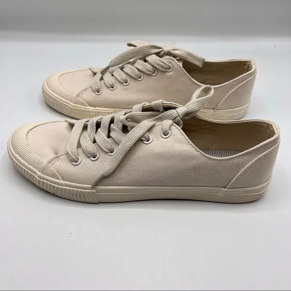 Universal Threads Off White Sneakers Sz 10 - Image 3