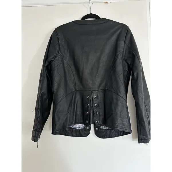 Odyn Women's Black Vegan Leather Moto Jacket. Quilted. Metal Accents. Zipper - Image 2