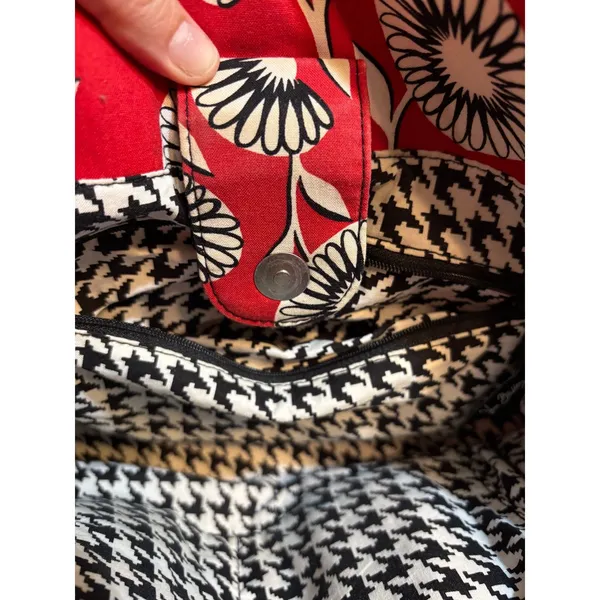 Vera Bradley Deco Daisy Retired 2011 Red Black White Floral Geometric Tote - Image 10