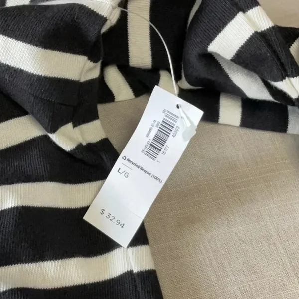 Old Navy - Image 6