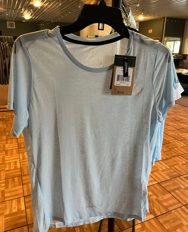 NWT North Face Sunrise Tee  - Image 2