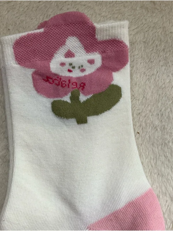 Cropped White & Pink Floral Crew Socks - Image 3