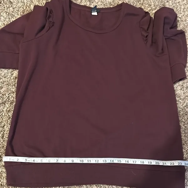 Torrid Crewneck Sweater Ruffled Size 2 - Image 6